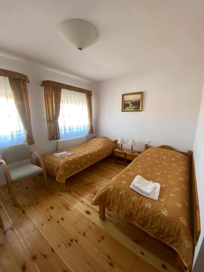Osrodek Wrzosowa Gora - Pokoje Ruciane-Nida Exterior foto