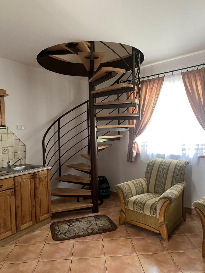 Osrodek Wrzosowa Gora - Pokoje Ruciane-Nida Exterior foto